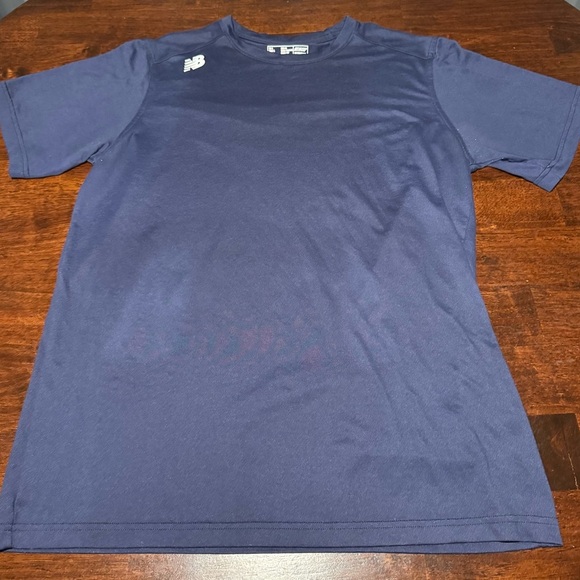 New Balance Men's Navy Blue Shirt - Picture 1 of 3